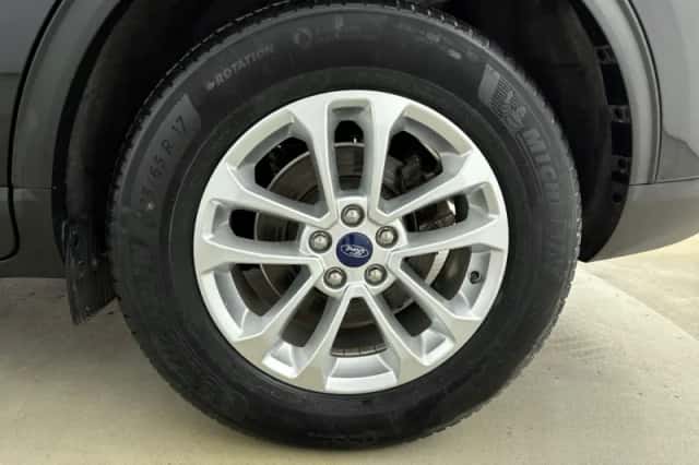 Ford Kuga (2022) thumbnail 30