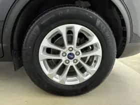 Ford Kuga (2022) thumbnail 30