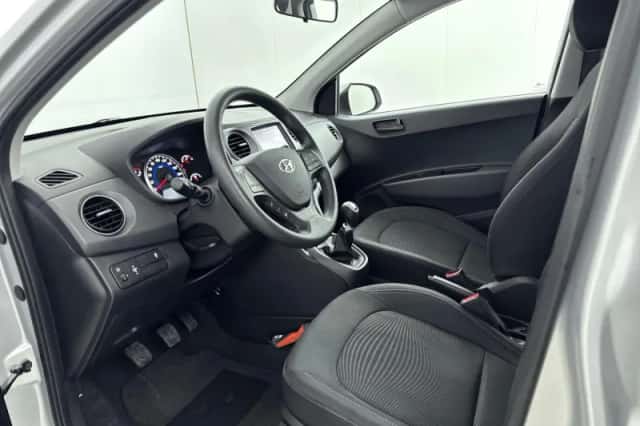 Hyundai i10 (2020) thumbnail 16