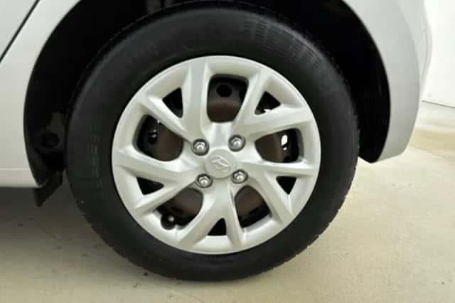 Hyundai i10 (2020) thumbnail 24