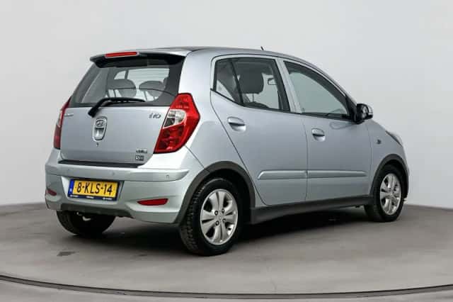 Hyundai i10 (2013) thumbnail 2