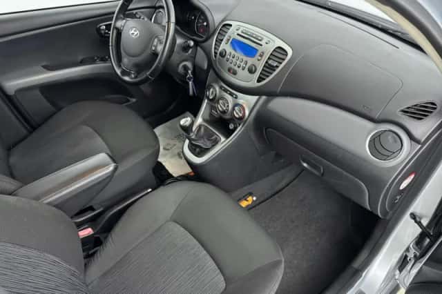 Hyundai i10 (2013) thumbnail 12