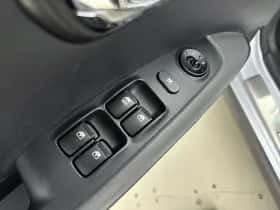 Hyundai i10 (2013) thumbnail 17