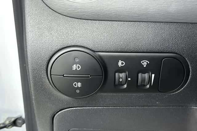 Hyundai i10 (2013) thumbnail 20