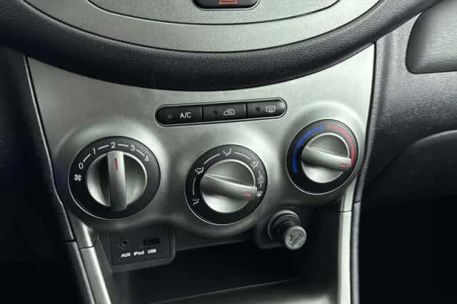 Hyundai i10 (2013) thumbnail 21