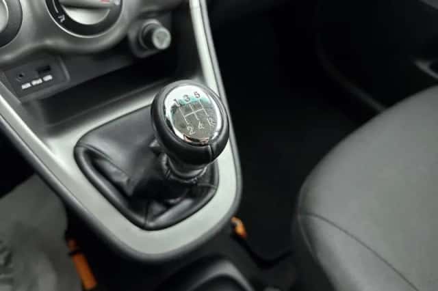Hyundai i10 (2013) thumbnail 27
