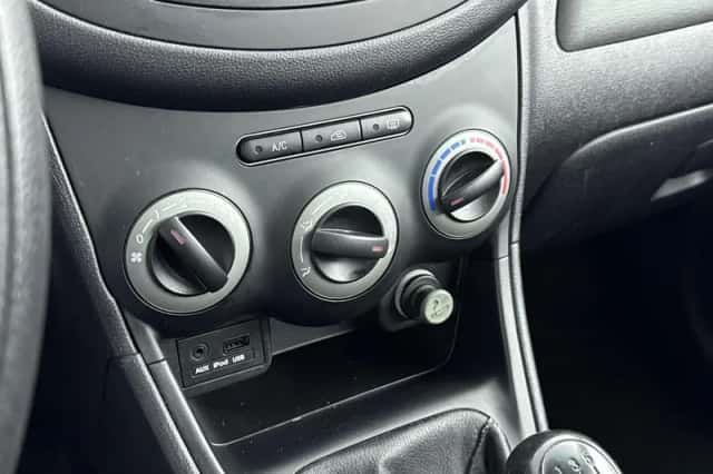 Hyundai i10 (2011) thumbnail 22