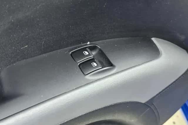 Hyundai i10 (2011) thumbnail 26