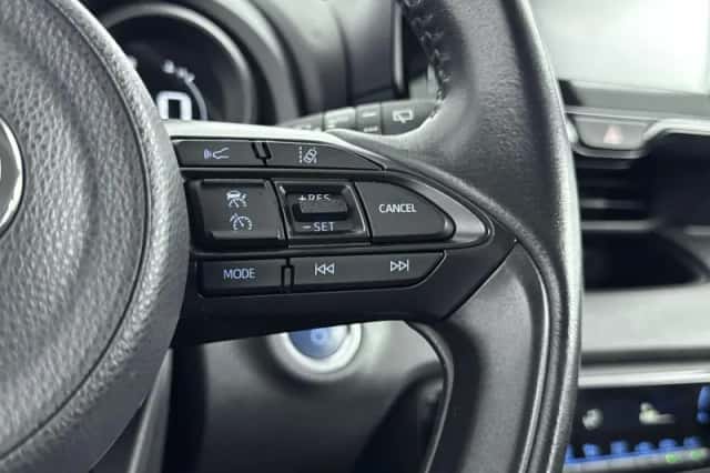 Toyota Yaris (2020) thumbnail 16