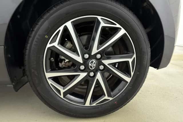 Toyota Yaris (2020) thumbnail 30