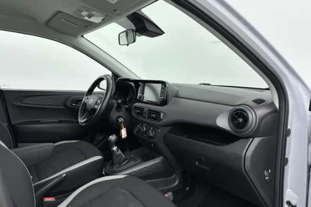 Hyundai i10 (2020) thumbnail 11