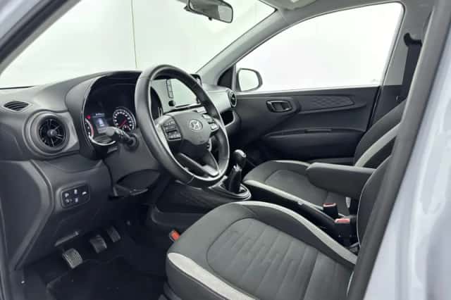 Hyundai i10 (2020) thumbnail 12