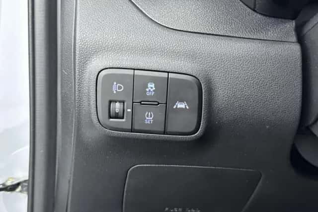 Hyundai i10 (2020) thumbnail 24