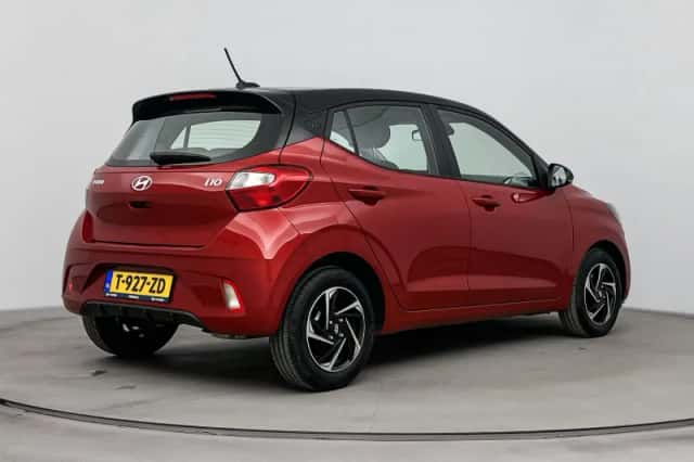 Hyundai i10 (2023) thumbnail 2