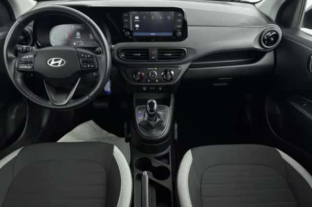 Hyundai i10 (2023) thumbnail 11