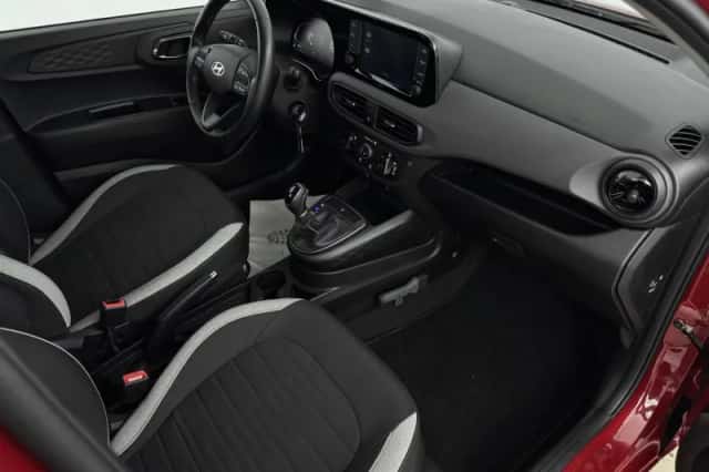 Hyundai i10 (2023) thumbnail 12