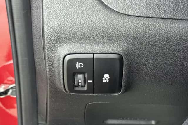 Hyundai i10 (2023) thumbnail 22