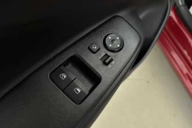 Hyundai i10 (2023) thumbnail 24