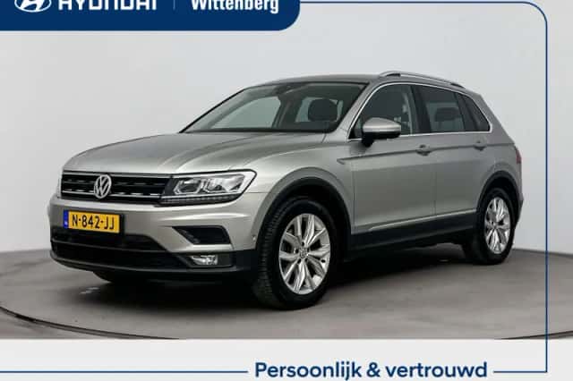 Volkswagen Tiguan (2017) thumbnail 1