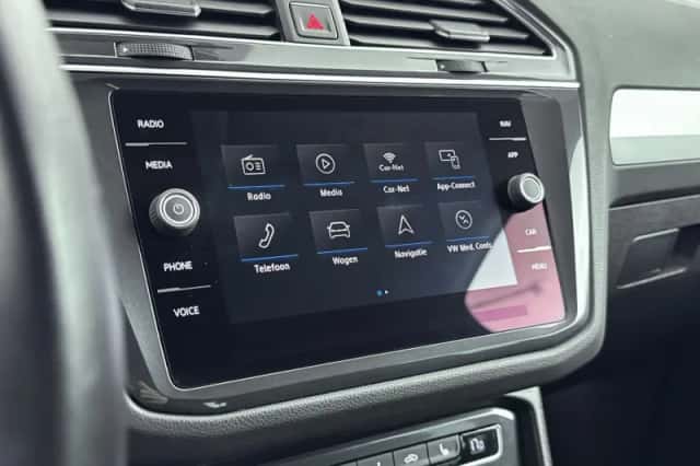 Volkswagen Tiguan (2017) thumbnail 15