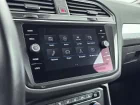 Volkswagen Tiguan (2017) thumbnail 15