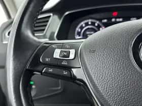 Volkswagen Tiguan (2017) thumbnail 16