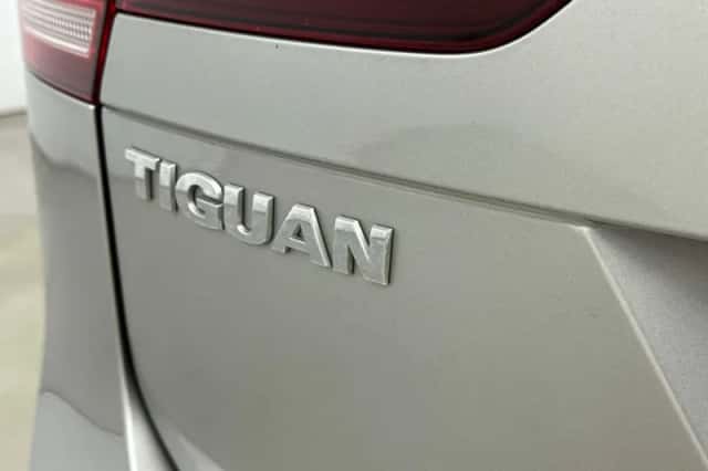 Volkswagen Tiguan (2017) thumbnail 18