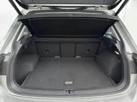 Volkswagen Tiguan (2017) thumbnail 25