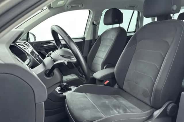 Volkswagen Tiguan (2017) thumbnail 26