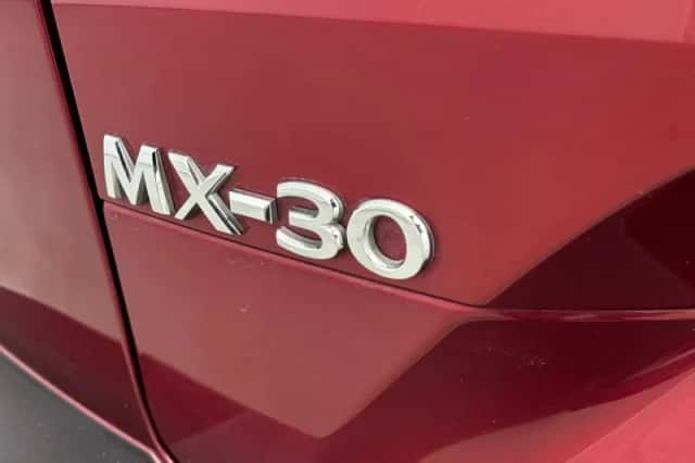 Mazda MX-30 (2023) thumbnail 17