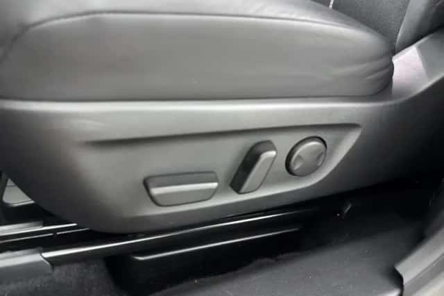 Mazda MX-30 (2023) thumbnail 20