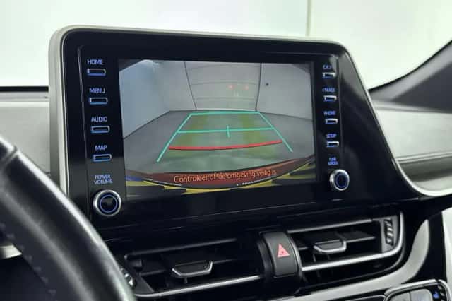 Toyota C-HR (2020) thumbnail 15