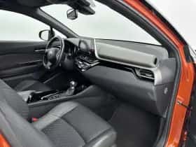 Toyota C-HR (2020) thumbnail 22
