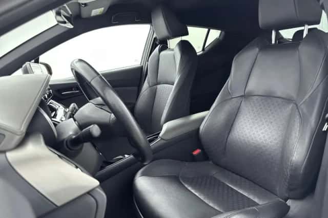 Toyota C-HR (2020) thumbnail 29
