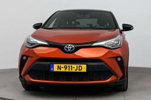 Toyota C-HR (2020) thumbnail 4