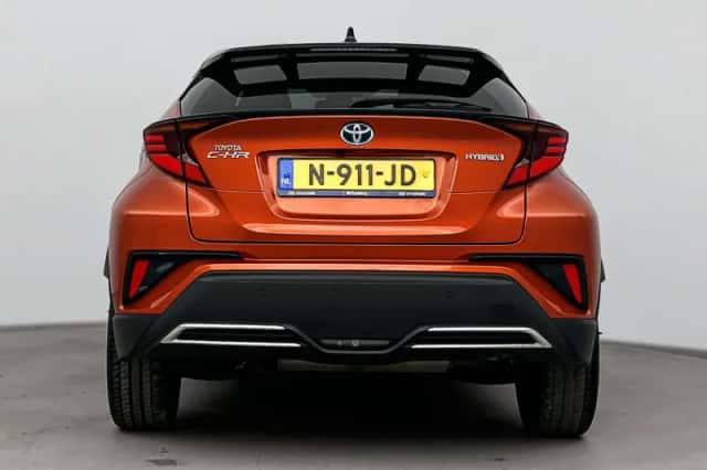 Toyota C-HR (2020) thumbnail 6