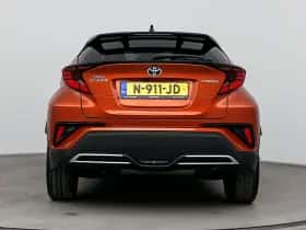 Toyota C-HR (2020) thumbnail 6