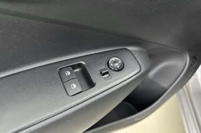 Hyundai i10 (2020) thumbnail 16