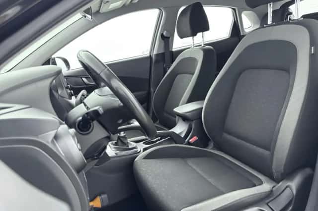 Hyundai Kona (2019) thumbnail 32