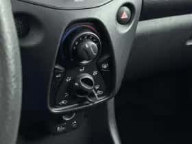 Toyota Aygo (2019) thumbnail 20