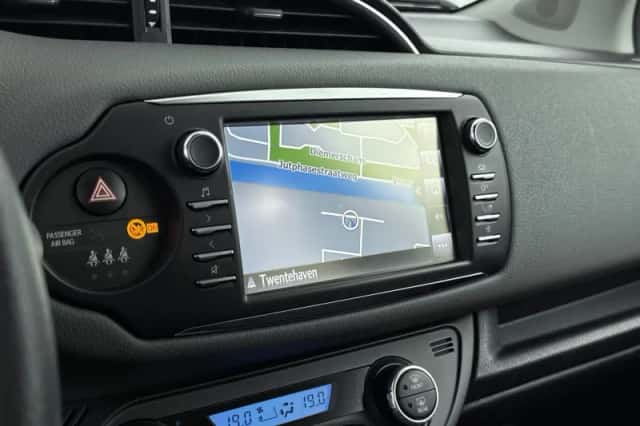 Toyota Yaris (2019) thumbnail 14