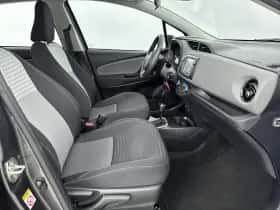 Toyota Yaris (2019) thumbnail 26