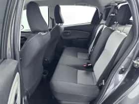 Toyota Yaris (2019) thumbnail 30