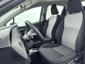 Toyota Yaris (2019) thumbnail 32