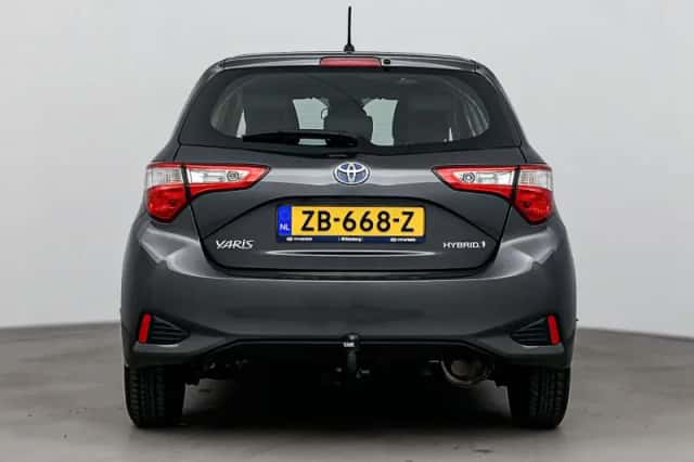 Toyota Yaris (2019) thumbnail 6