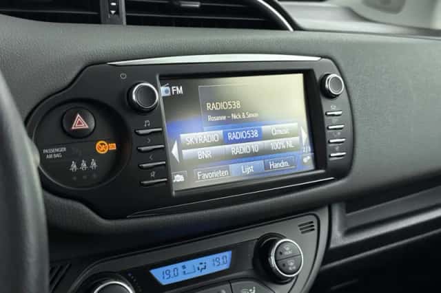 Toyota Yaris (2019) thumbnail 9