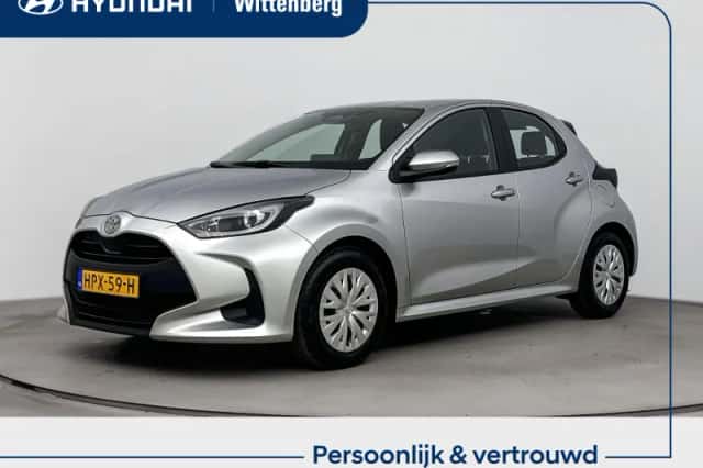 Toyota Yaris (2025) thumbnail 1