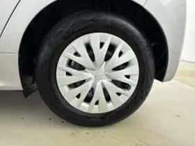 Toyota Yaris (2025) thumbnail 13