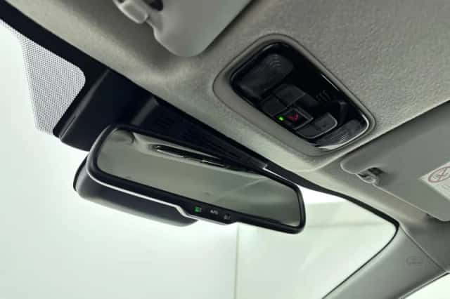 Toyota Yaris (2025) thumbnail 17