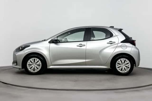 Toyota Yaris (2025) thumbnail 3